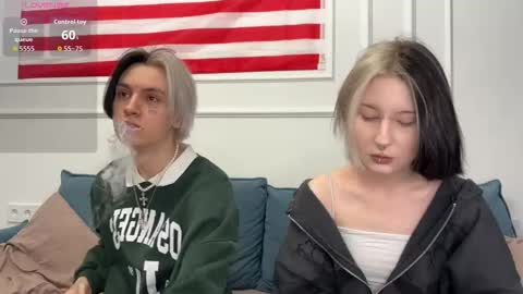 veryraretwins online show from January 6, 11:40 pm