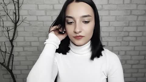 Snapshot of veryveryshygirl chatting on February 18, 11:55 am Ana online show from February 18, 11:55 am