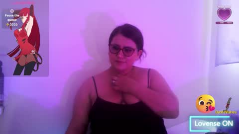 Snapshot of vesper_vixen chatting on November 26, 3:13 pm Vesper Vixen online show from November 26, 3:13 pm