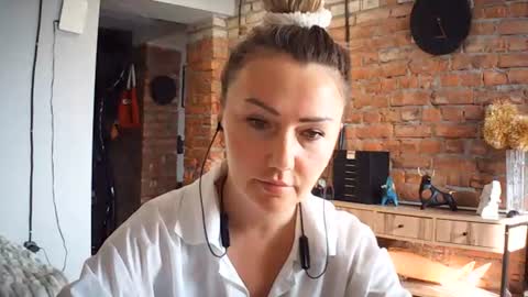 vesta x online show from August 1, 2:27 pm