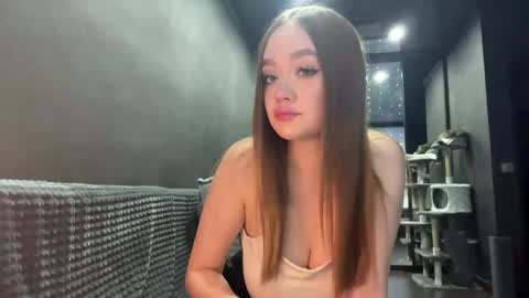 Snapshot of vestaszanto chatting on November 21, 3:33 pm Esta online show from November 21, 3:33 pm