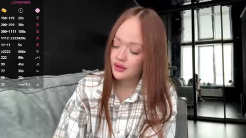 Esta online show from May 31, 2:24 pm