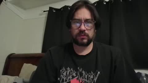 vesturelove online show from November 1, 8:16 am