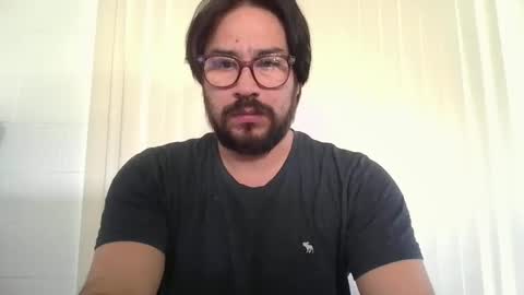 vesturelove online show from November 3, 5:03 pm