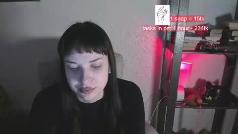 VIKA online show from March 4, 5:45 pm