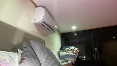 via_olala online show from December 14, 8:09 am