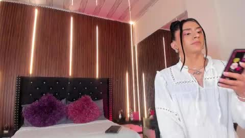 Snapshot of viannca__ chatting on March 14, 4:29 am Ariana online show from March 14, 4:29 am