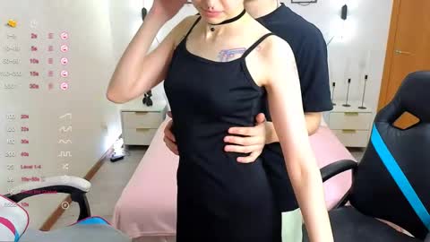 Snapshot of vibetwinkle chatting on May 9, 10:09 am vibetwinkle online show from May 9, 10:09 am