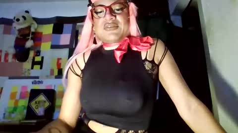 V I B R A N D A online show from March 15, 3:12 am