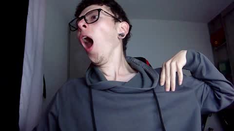 Vicent Brais online show from December 18, 2:42 am