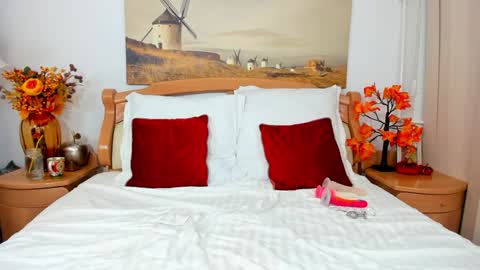 ViciousQueenu can call me Laura online show from October 12, 11:42 am