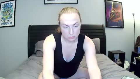 Vicki Stockings online show from February 16, 2:29 am