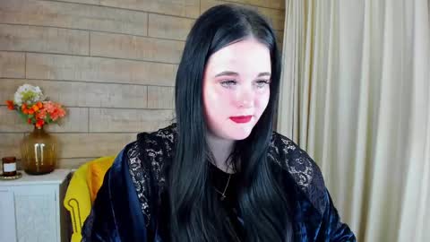 Snapshot of vickibrooks chatting on February 9, 5:19 am VickiBrooks online show from February 9, 5:19 am