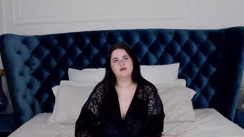 Snapshot of vickibrooks chatting on February 11, 3:18 pm VickiBrooks online show from February 11, 3:18 pm