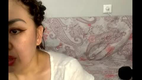 Snapshot of vickiforeplayq chatting on January 14, 9:15 am VickiForeplayq online show from January 14, 9:15 am