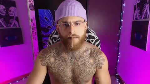 vickingcock7 online show from February 25, 6:12 am