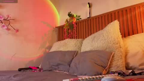 VICTORIA online show from October 8, 8:28 pm