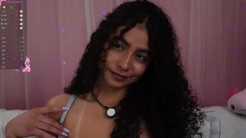 vicky_curly online show from November 1, 12:01 am