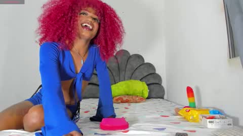 vicky manuela online show from November 27, 3:30 am