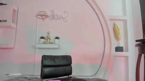 Snapshot of vicky_hottman chatting on October 28, 4:16 am vicky_hottman online show from October 28, 4:16 am