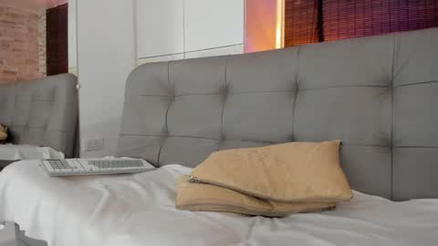 Amy online show from October 31, 1:45 pm