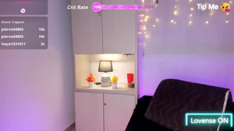 V I C K Y online show from July 17, 8:54 am