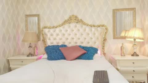 vicky_sky_ online show from May 12, 11:40 am