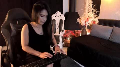 Vicky online show from February 24, 6:11 am