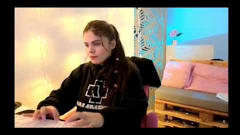 vickyvalencia2 online show from January 9, 6:16 am