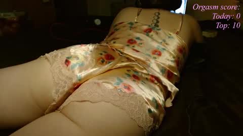 Snapshot of victoria97 chatting on November 10, 4:39 pm Victoria97 online show from November 10, 4:39 pm