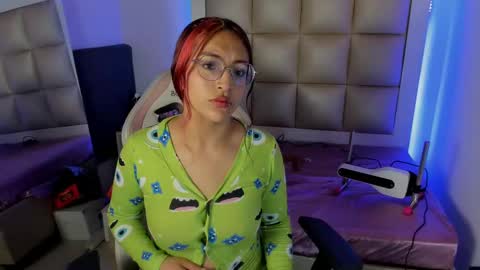 Victoria online show from November 19, 12:05 pm