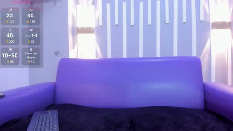 Snapshot of victoria_badgal chatting on December 17, 9:16 pm Victoria online show from December 17, 9:16 pm