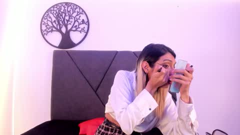 Snapshot of victoria_badgal chatting on November 5, 8:20 pm Victoria online show from November 5, 8:20 pm