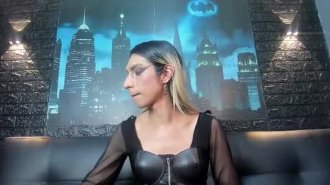 Snapshot of victoria_badgal chatting on November 6, 9:37 pm Victoria online show from November 6, 9:37 pm