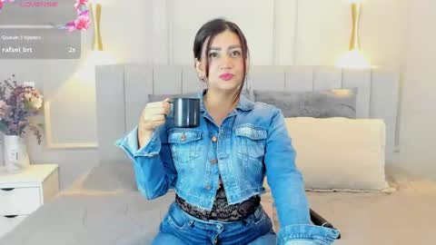 victoria  online show from November 7, 7:36 pm