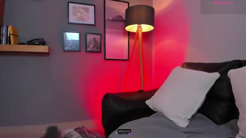 Snapshot of victoria_byte chatting on March 1, 8:55 pm Victoria online show from March 1, 8:55 pm