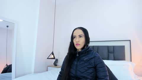 valentina online show from November 23, 9:31 am