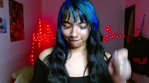 Snapshot of victoria_goddes chatting on April 22, 4:15 am victoria online show from April 22, 4:15 am