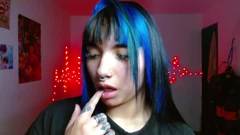 Snapshot of victoria_goddes chatting on April 28, 4:28 am victoria online show from April 28, 4:28 am