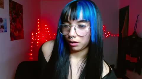 Snapshot of victoria_goddes chatting on April 30, 5:36 am victoria online show from April 30, 5:36 am
