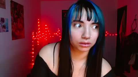 Snapshot of victoria_goddes chatting on June 18, 2:12 am victoria online show from June 18, 2:12 am
