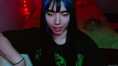 Snapshot of victoria_goddes chatting on July 9, 3:54 am victoria online show from July 9, 3:54 am