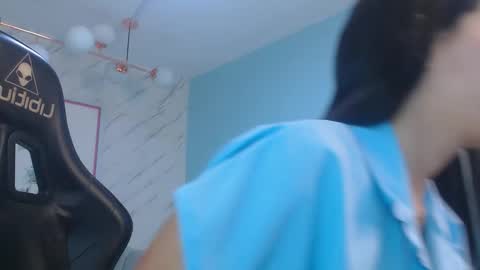 Victoria online show from March 25, 1:06 pm