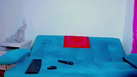 Victoria  online show from October 17, 5:48 pm