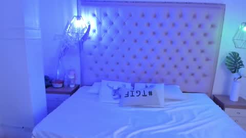 victoria_kitt online show from November 9, 6:50 pm