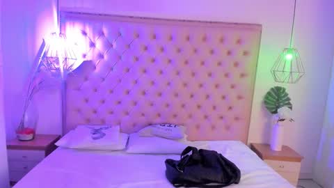 victoria_kitt online show from November 17, 7:19 pm