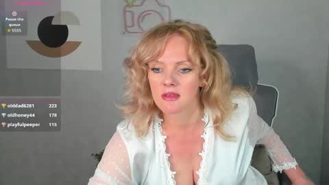Victoria My schedule for the week 2 GMT 3am-9am TuWeThFrSa online show from May 22, 1:13 am