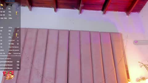 Snapshot of victoria_rash chatting on December 31, 10:12 pm VICTORIA online show from December 31, 10:12 pm