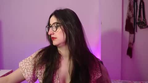 Victoria online show from October 20, 8:31 pm