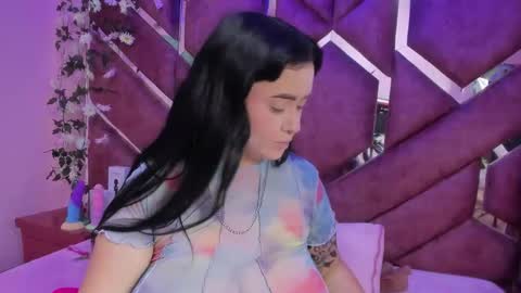 Snapshot of victoria_rossy_ chatting on February 6, 10:57 pm Victoria online show from February 6, 10:57 pm